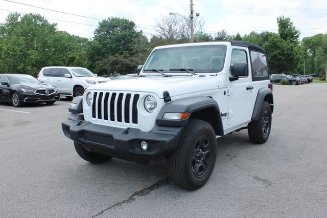 2024 Jeep Wrangler Sport's photo