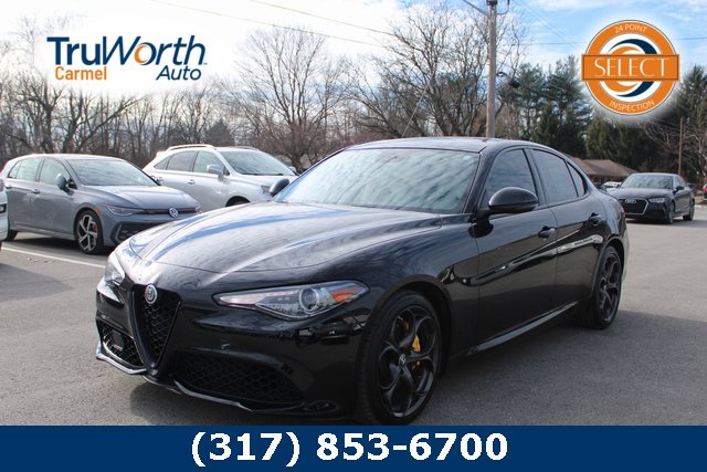 2019 Alfa Romeo Giulia Sport's photo