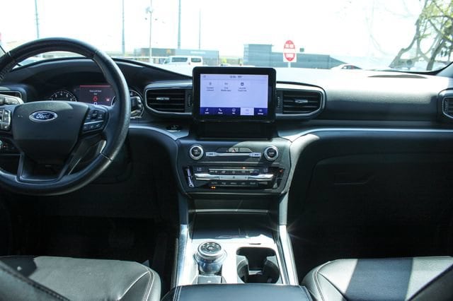 2020 Ford Explorer XLT - Photo 16