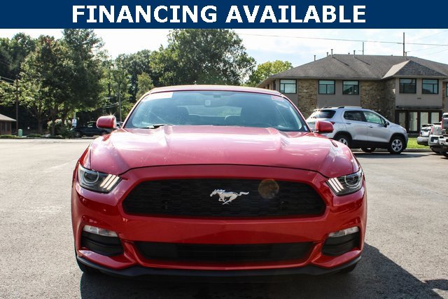 2016 Ford Mustang V6 Convertible photo 3