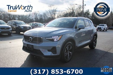 2025 Volvo XC40 B5 Plus Bright Theme SUV
