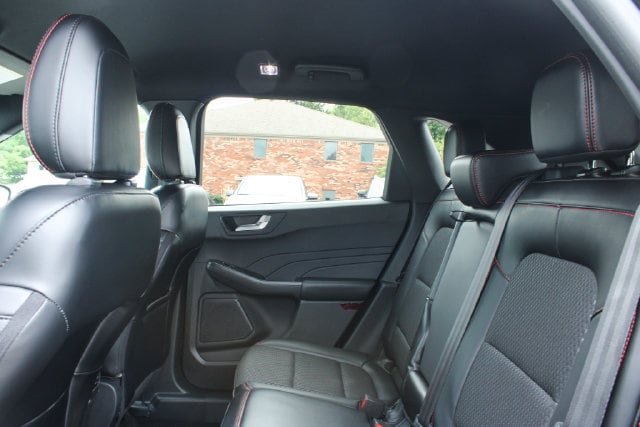 2024 Ford Escape ST-Line - Photo 30