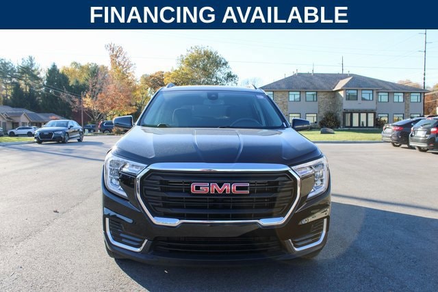 2023 GMC Terrain SLE - Photo 3