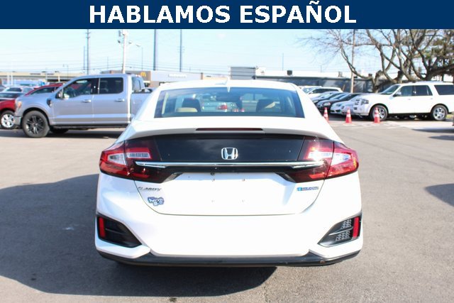 2018 Honda Clarity Plug-In Hybrid photo 3