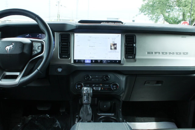 2025 Ford Bronco 4-Door Outer Banks - Photo 16