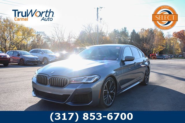 2021 BMW 5 Series M550i's photo