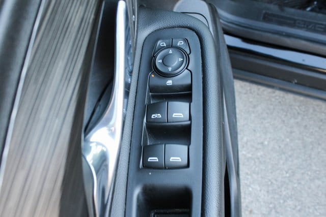 2023 GMC Terrain SLE - Photo 11
