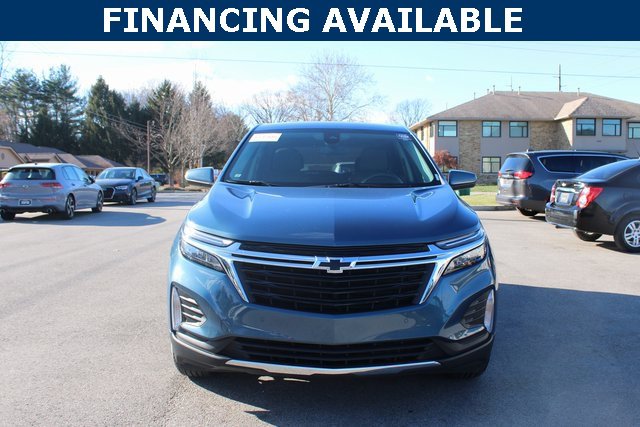 2024 Chevrolet Equinox LT photo 3