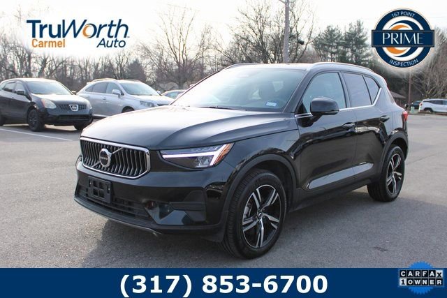 2025 Volvo XC40 B5 Core Bright AWD's photo