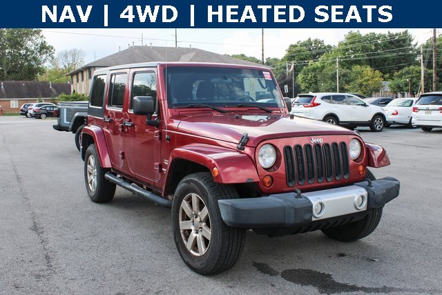 2012 Jeep Wrangler Unlimited Sahara photo 2