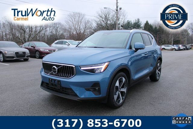 2025 Volvo XC40 B5 Plus Bright AWD's photo