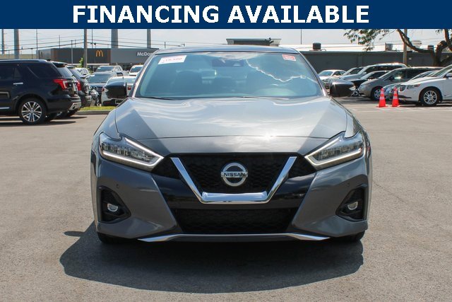 2019 Nissan Maxima SR photo 3