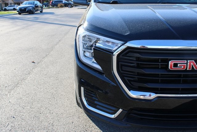 2023 GMC Terrain SLE - Photo 38