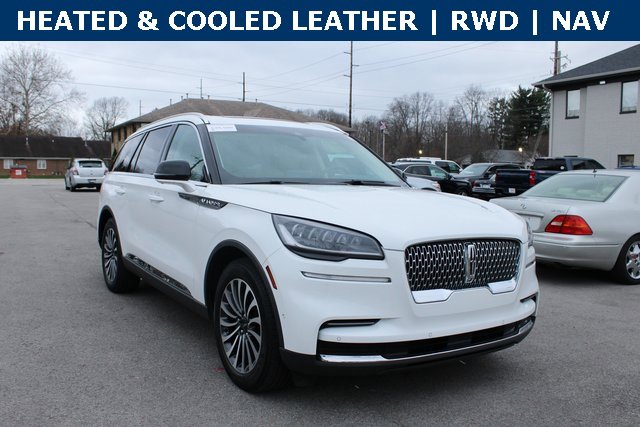 2023 Lincoln Aviator Reserve photo 2