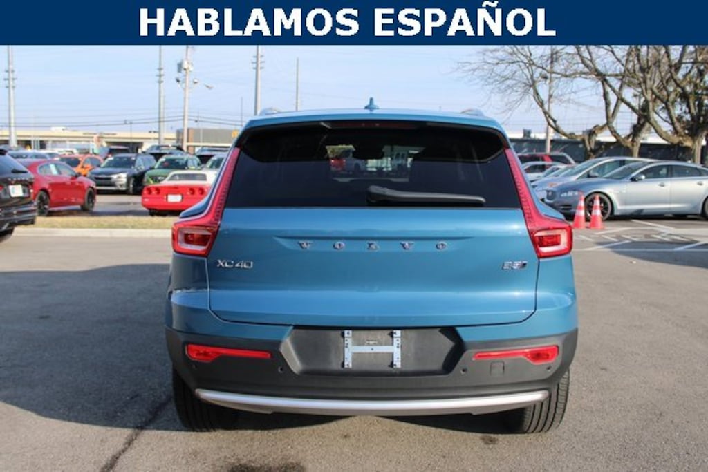 Used 2025 Volvo XC40 B5 Plus Bright Theme SUV