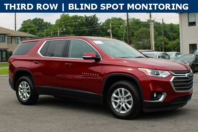 2020 Chevrolet Traverse Leather photo 2