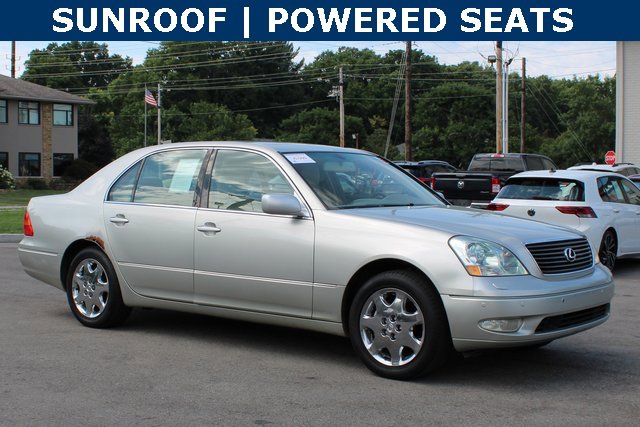 2003 Lexus LS 430 photo 2