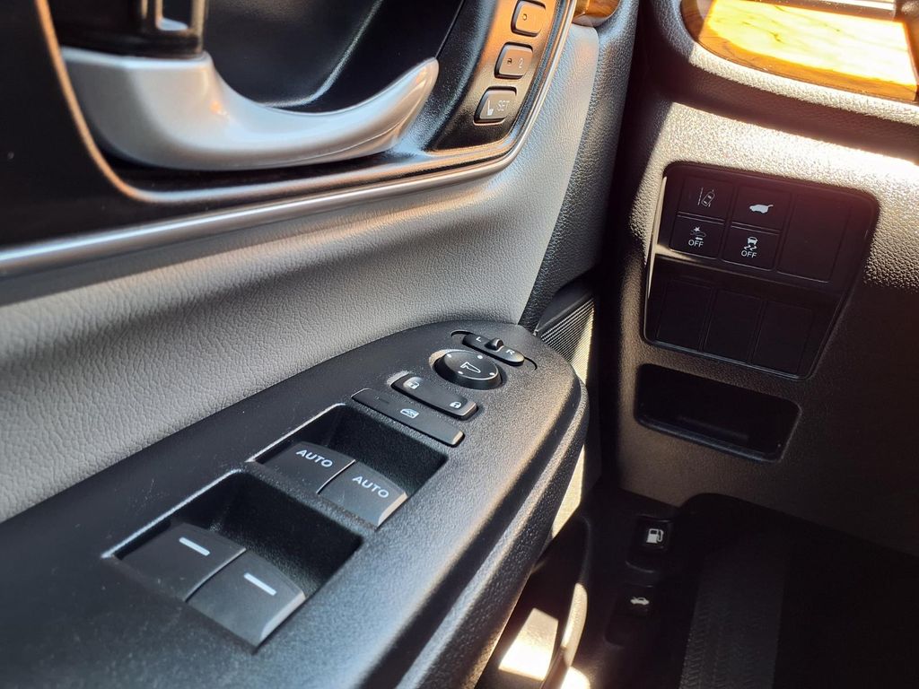 used 2022 Honda CR-V Hybrid car, priced at $28,000