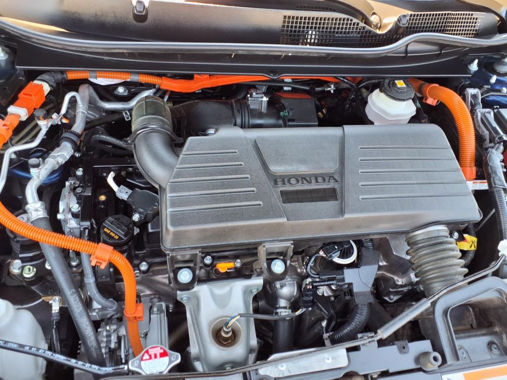 used 2022 Honda CR-V Hybrid car, priced at $28,000