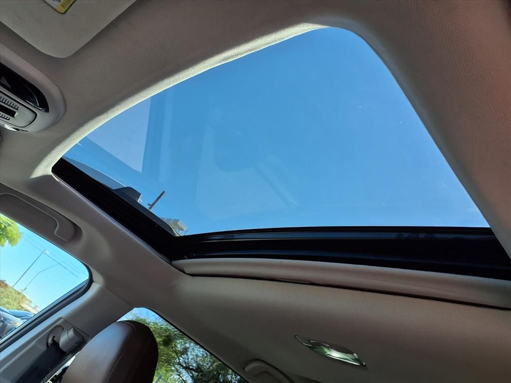 2022 Subaru Outback Touring XT photo 3
