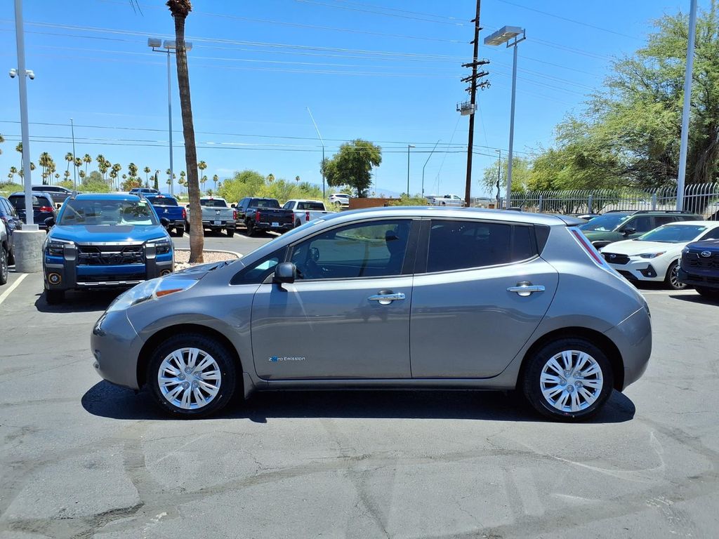 used 2016 Nissan Leaf car, priced at $6,000
