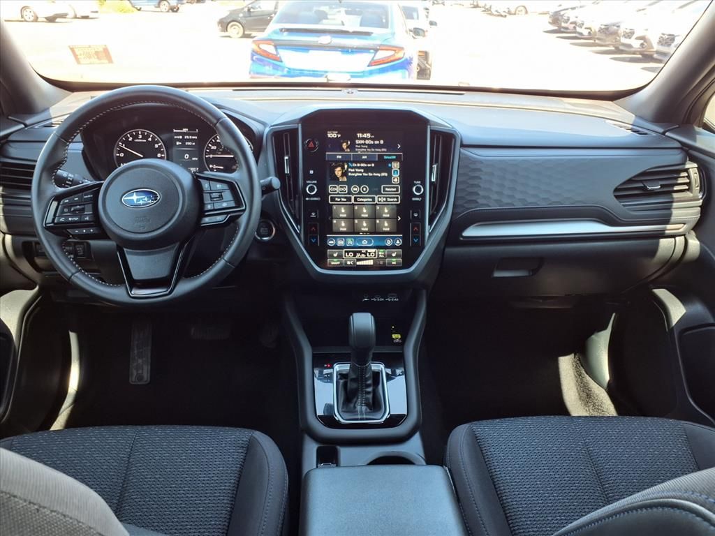 2025 Subaru Forester Premium photo 2