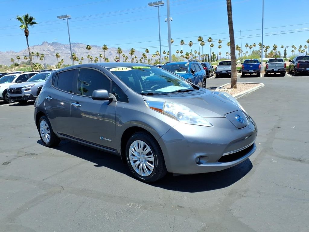 used 2016 Nissan Leaf car, priced at $6,000