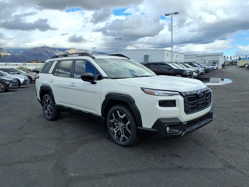 2026 Subaru Outback Touring's photo