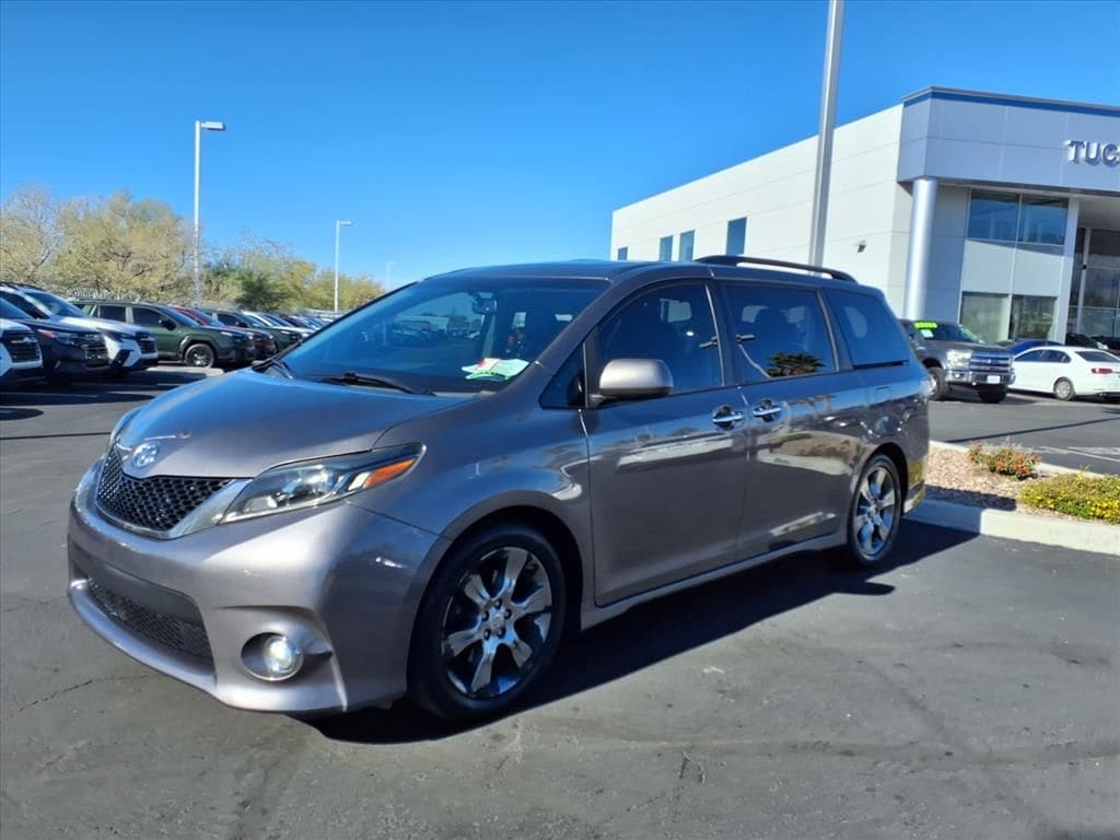 used 2016 Toyota Sienna car, priced at $13,750