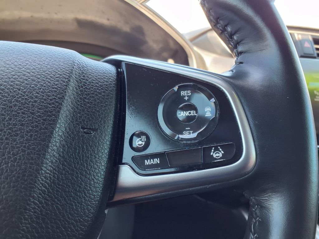 used 2022 Honda CR-V Hybrid car, priced at $28,000
