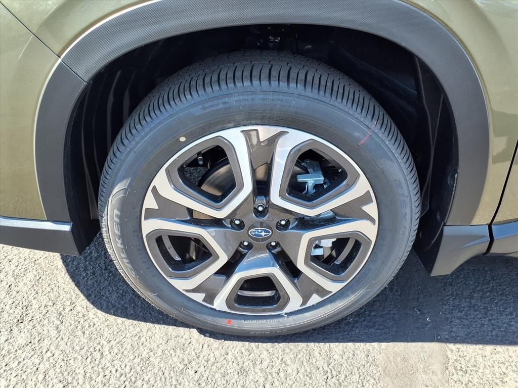 new 2025 Subaru Ascent car, priced at $53,932