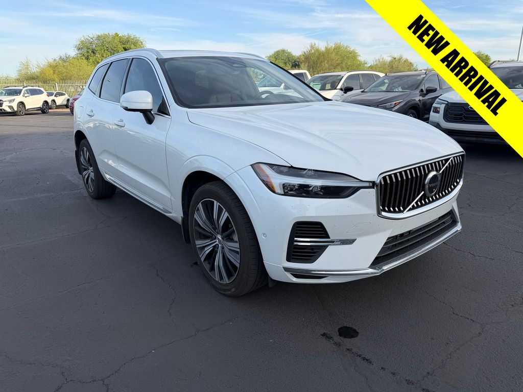 2023 Volvo XC60 T8 Ultimate Bright Theme AWD's photo