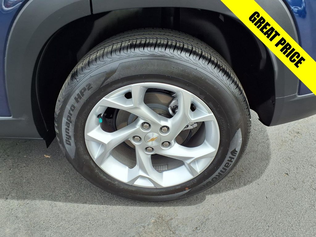 used 2024 Chevrolet Trax car, priced at $19,000