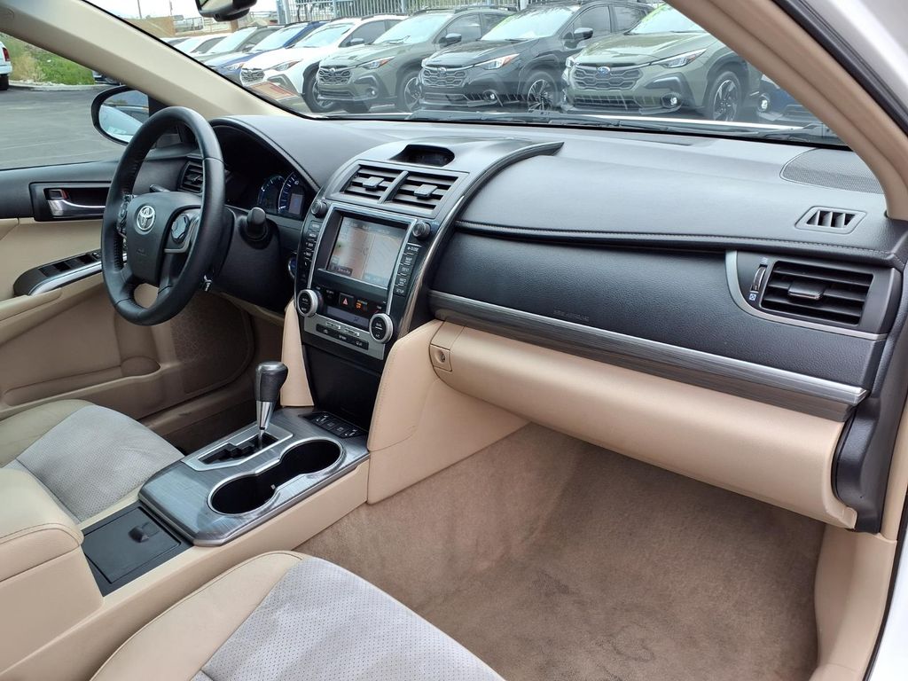 used 2013 Toyota Camry Hybrid car, priced at $10,750