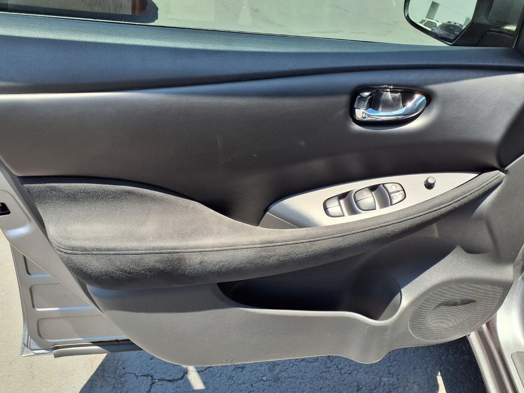 used 2016 Nissan Leaf car, priced at $6,000