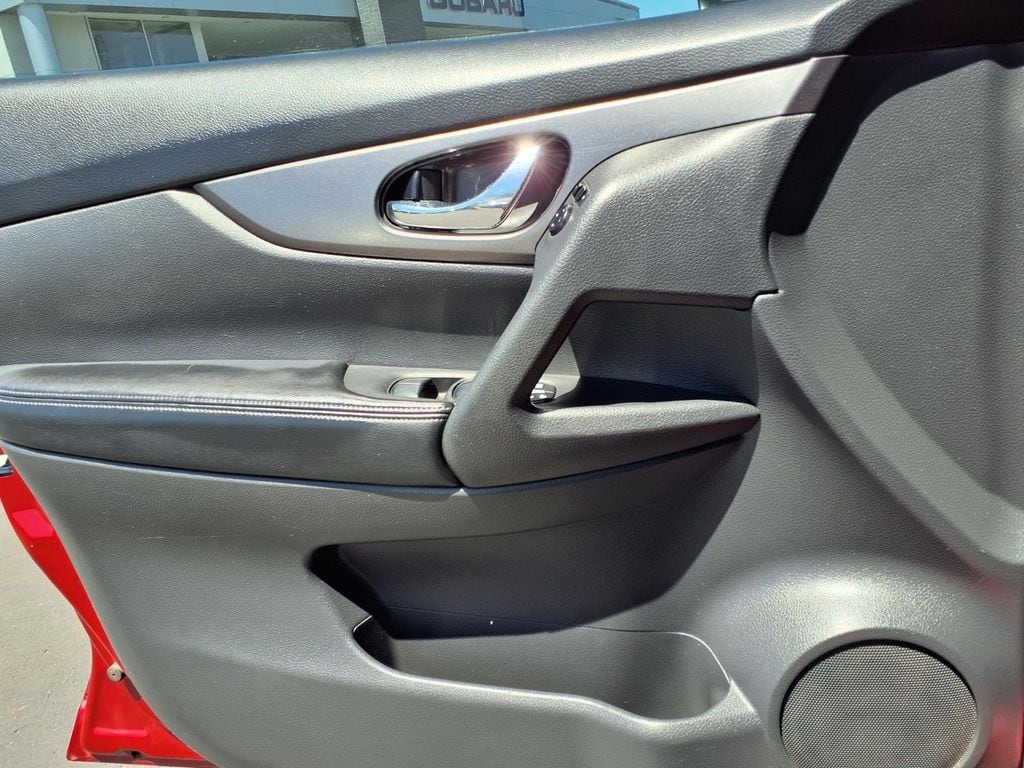 used 2015 Nissan Rogue car, priced at $9,500