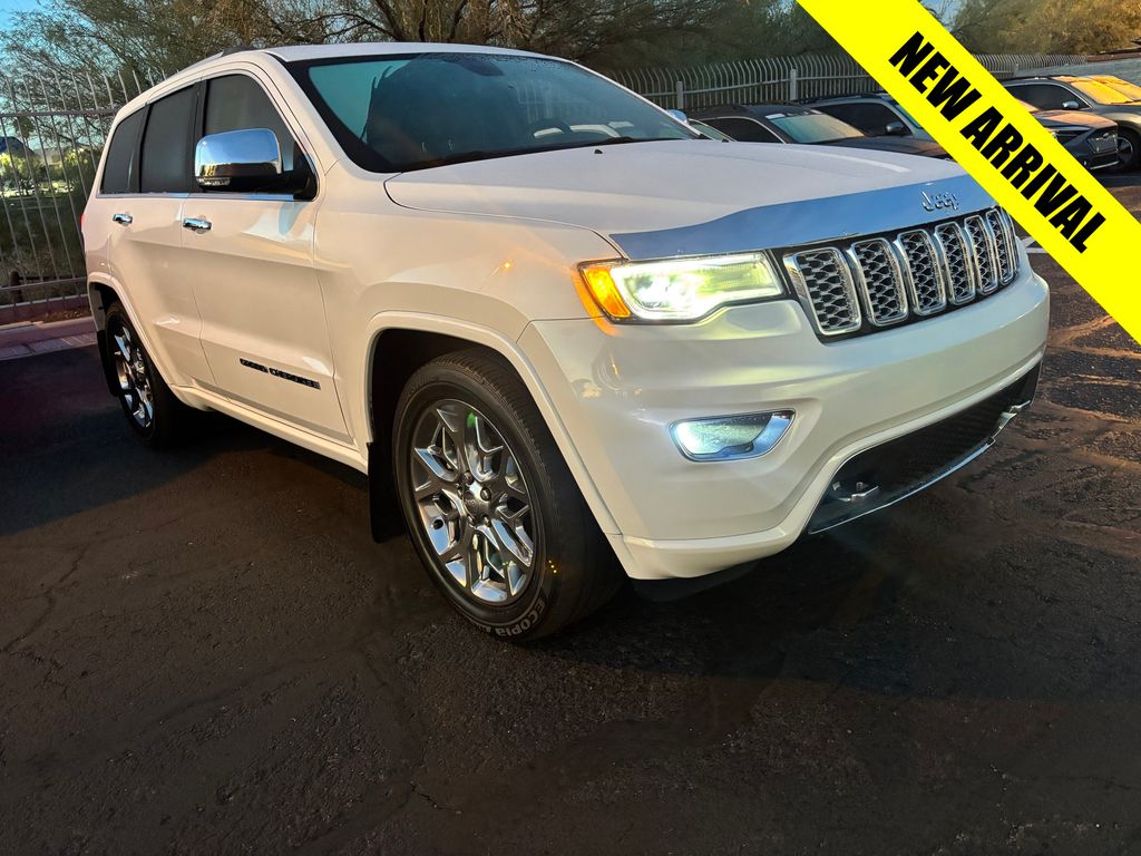 2020 Jeep Grand Cherokee Overland's photo
