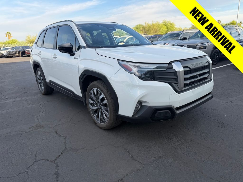 2025 Subaru Forester Touring Hybrid's photo