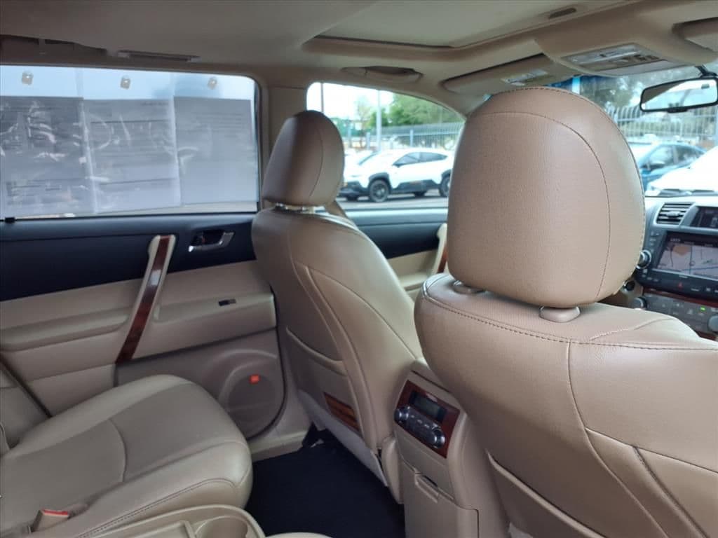 used 2012 Toyota Highlander car, priced at $15,000