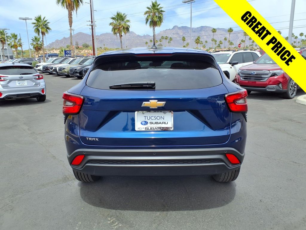 used 2024 Chevrolet Trax car, priced at $19,000