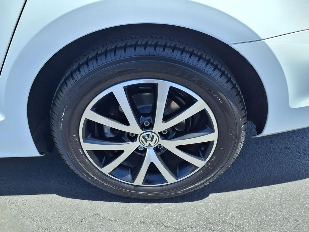 used 2017 Volkswagen Jetta car, priced at $10,500