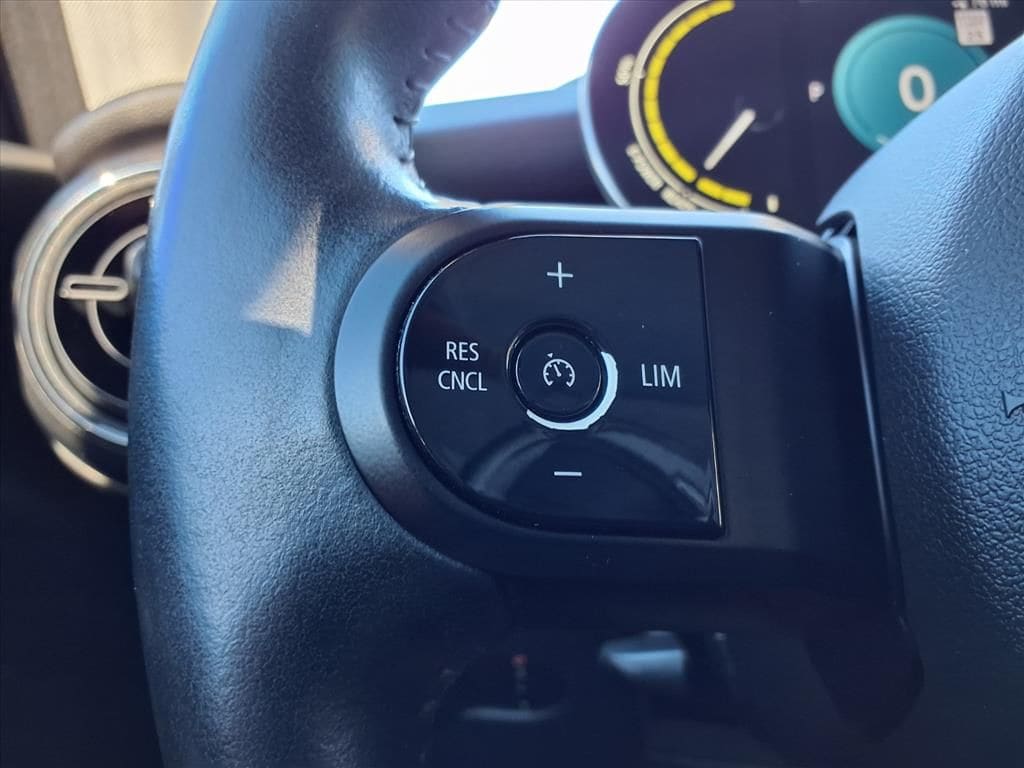 used 2022 MINI Electric Hardtop 2 Door car, priced at $15,000