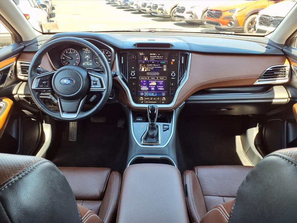 2022 Subaru Outback Touring XT photo 2