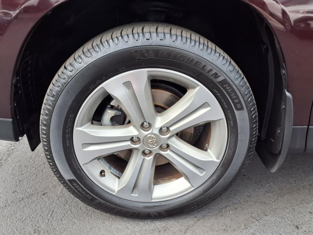 used 2012 Toyota Highlander car, priced at $15,000