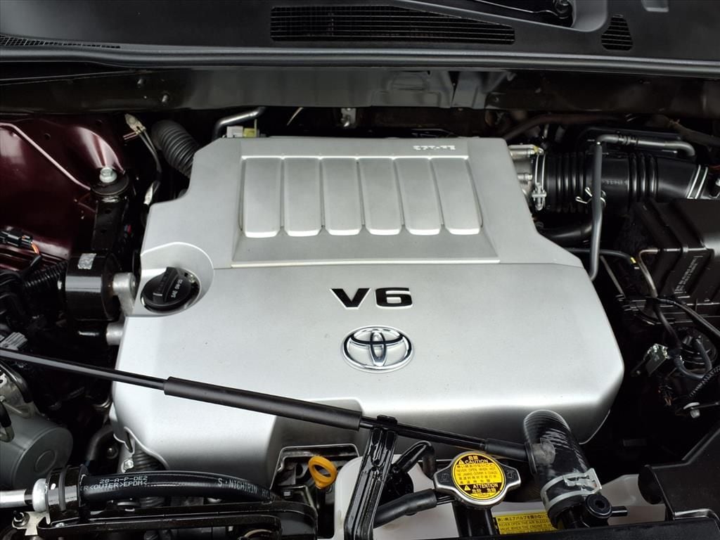 used 2012 Toyota Highlander car, priced at $15,000