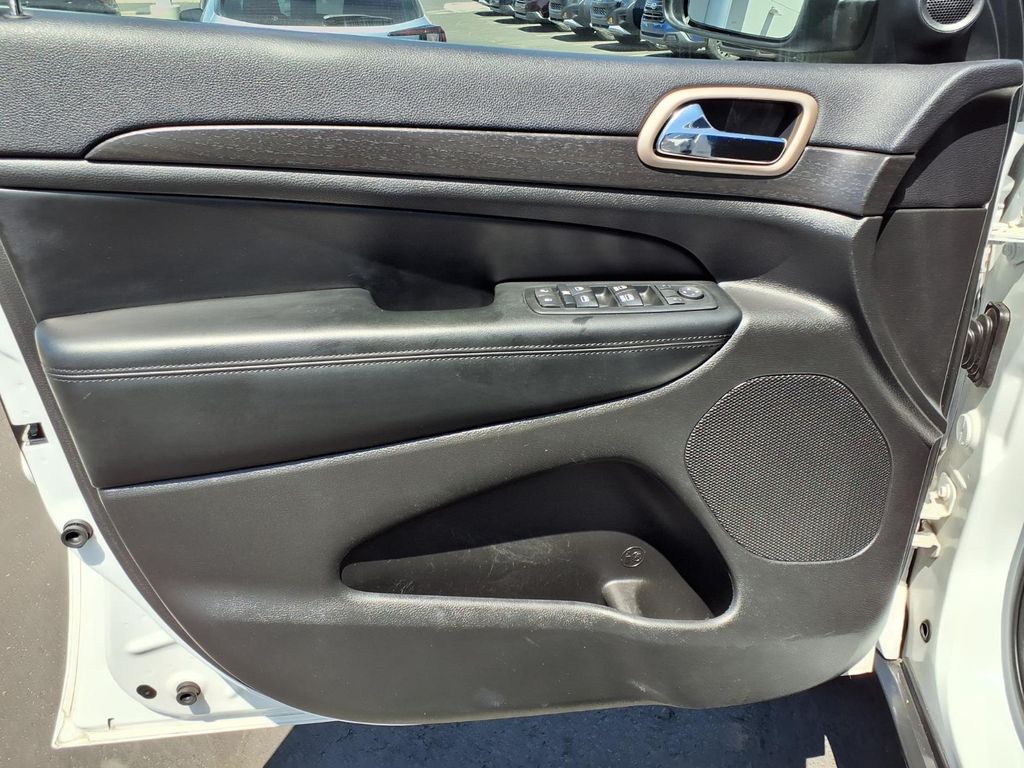 used 2017 Jeep Grand Cherokee car, priced at $8,750