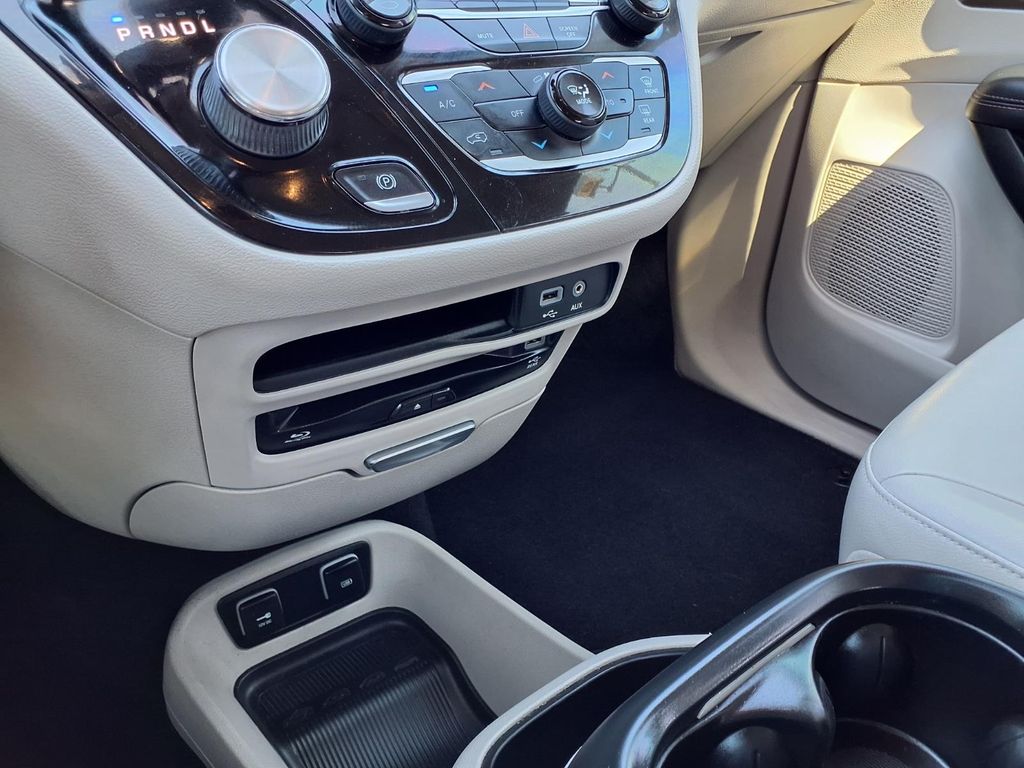 used 2018 Chrysler Pacifica car, priced at $15,750