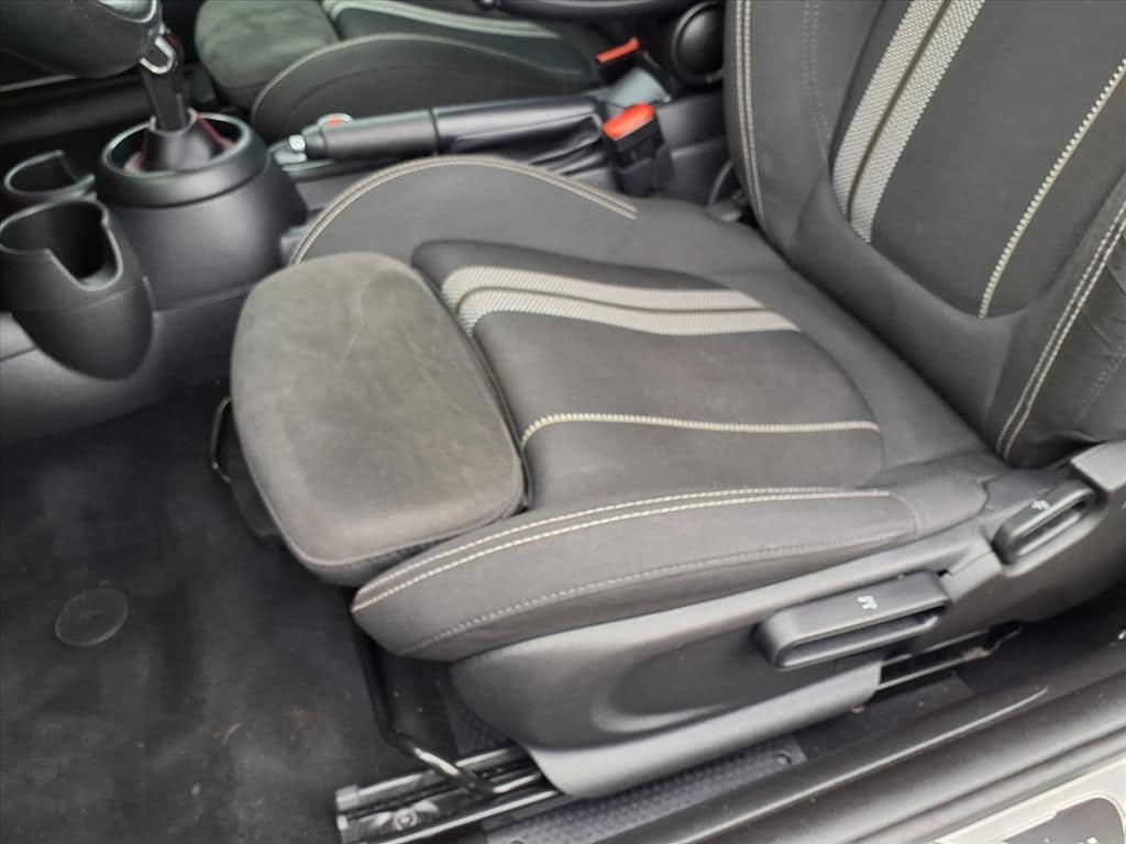 used 2020 MINI Hardtop 2 Door car, priced at $21,750