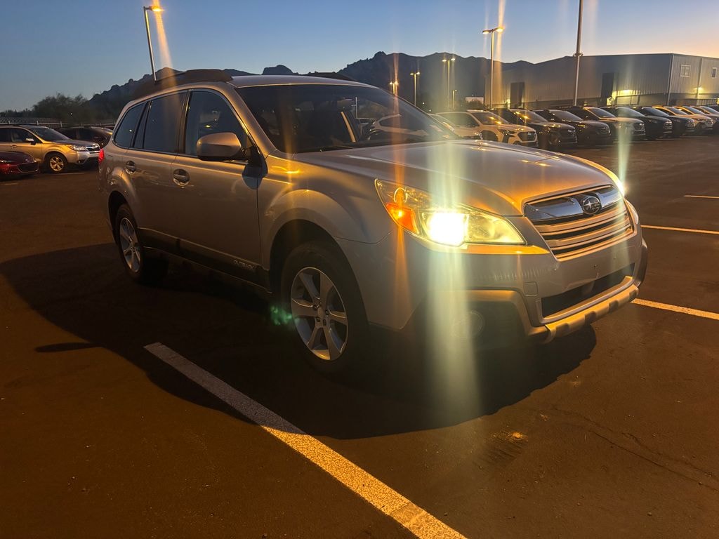 Used 2014 Subaru Outback 2.5i Premium (CVT) SUV