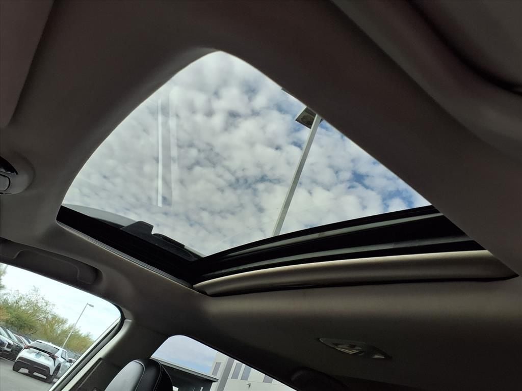 used 2024 Subaru Outback car, priced at $31,000